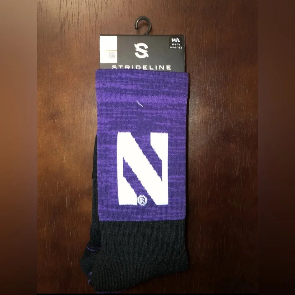 NORTHWESTERN UNIVERSITY STRIDELINE CREW SOCKS NWT MEN’S SHOE SIZE 8-12